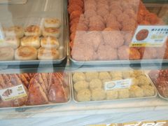 抹茶肉松小贝-鲍师傅糕点(大沽南路店)