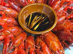 -老街烧烤大排档·地道湖北菜·龙虾馆(汉口火车站店)
