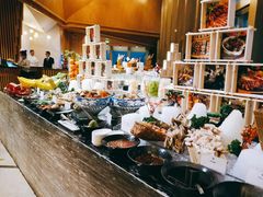 自助取餐区-南昌绿地华邑酒店·鲜艳全日餐厅
