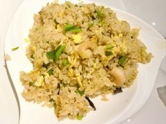 招牌虾仁炒饭-嗨辣小聚·盘锦河蟹·海鲜烧烤龙虾(盘锦十年好店)