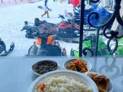 -丝绸之路山地度假区滑雪场