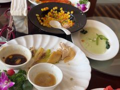 -亚龙湾老厨房·海南家常味