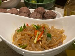 牛筋丸-润园四季椰子鸡火锅(海上世界店)