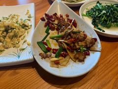 -云海肴·汽锅鸡·云南菜(天山百盛优客店)