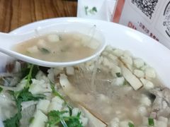 加辣椒的羊肉泡馍-老陕兄弟(彩虹新城店)