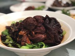 -品悦酒店(三林古镇店)