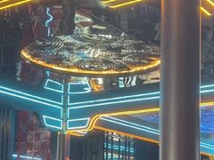 -屋有岛沉浸游戏旗舰店(中山公园店)