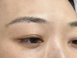 -一个差评成就的纹眉店