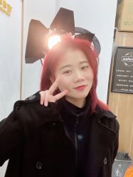 -V8潮牌·接发烫染连锁