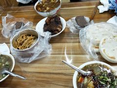 -老字号贾家肉丸糊辣汤(光明巷店)