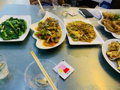 -覃记海鲜美食餐厅