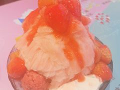 新鲜草莓棉花甜-Ice Monster冰馆·CNN评选全球十大甜品(国贸商城店)