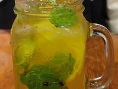 金桔柠檬茶-玛格萝妮比萨屋(陆家浜路店)
