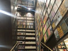 -钟书阁(群光广场店)