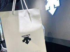 -迪桑特DESCENTE(青岛山东路万象城店)