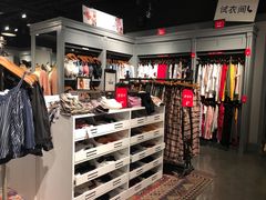 -Hollister(天环广场店)