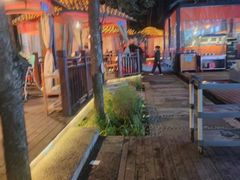 -二荆条·蜀鲜汇城市森林火锅