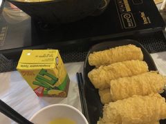 炸响铃-鲜入围煮花胶鸡海鲜火锅