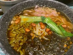 -八月美食小馆(银泰城总店)