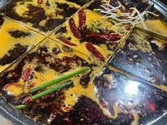-正南齊北重庆老火锅(光华村直营店)
