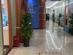 -茂菊口腔连锁(浦东南路店)