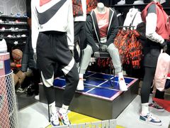 -NIKE武汉品牌体验店