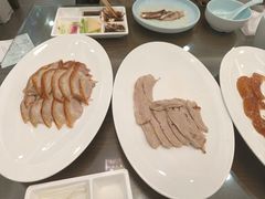 -鸿运楼烤鸭店(天桥店)
