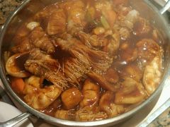-黄记煌三汁焖锅(新佳丽江汉路店)
