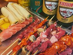 -哈尔滨小酒馆·鲜肉现穿自助烧烤(康新花园店)