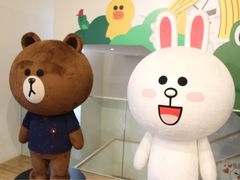 -LINE FRIENDS Garosu-gil Flagship Store