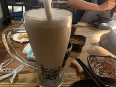 大红袍珍珠奶茶-湊湊火锅·茶憩(杭州湖滨银泰in77店)