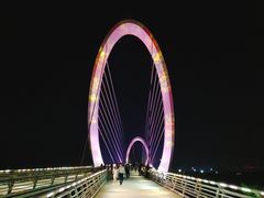 -南京眼步行桥