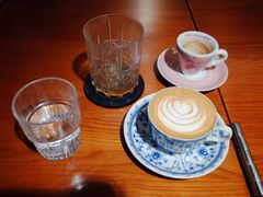 -Be Lived Cafe比例咖啡(摩天轮店)