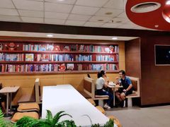-麦当劳(展览路店)