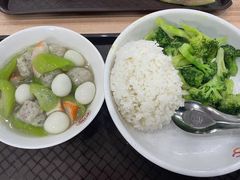 丝瓜炖三鲜-北大学一食堂