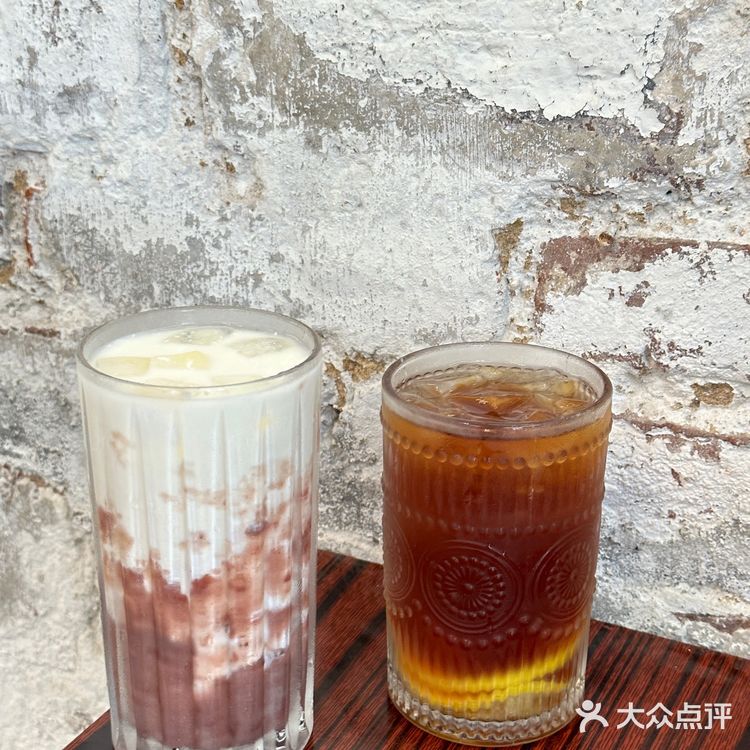 奔着这杯怀旧红豆冰这物价还能去678次😋