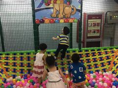 -蒙特利亲子乐园