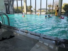 -上海滴水湖皇冠假日酒店