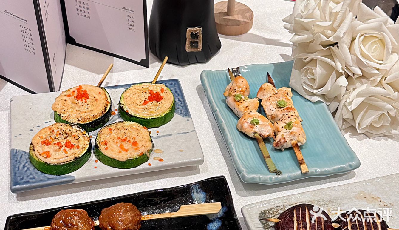 在希尔顿玫瑰瀑布下吃烧鸟自助是什么体验🌹