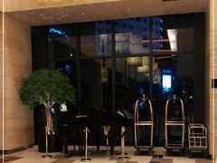 -上海龙之梦万丽酒店游泳池