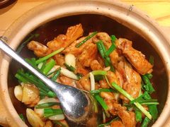 啫啫海鲜鸡-荣小馆(杭州大厦店)