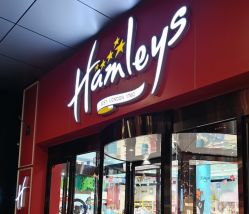 点击看大图 -哈姆雷斯(王府井百货大楼店)