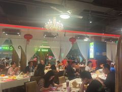 -四海一家自助餐(益田假日广场店)