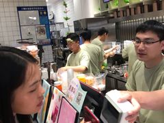 -CoCo都可(湖滨银泰店B区店)