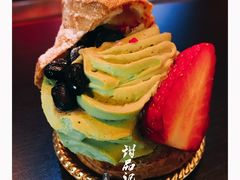 新品抹茶泡芙-KOMUGI 小麦家(新地假日广场店)