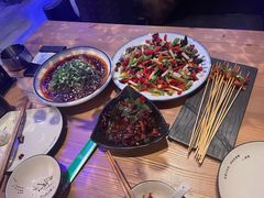-临界音乐酒馆·小龙虾·江湖菜(华熙LIVE·鱼洞店)