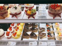 -花花卷卷·鲜食蛋糕(静安久光百货店)