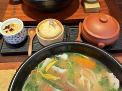 -银米·云南传统过桥米线(双廊黑金冠店)