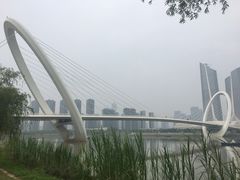 -南京眼步行桥