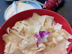 -醉董牛川派鲜肉自选火锅(烟台店)